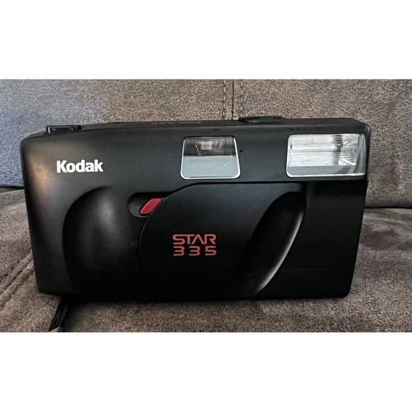 Vintage Kodak Star 335 35mm Point and‎ Shoot Film Camera - Picture 1 of 6
